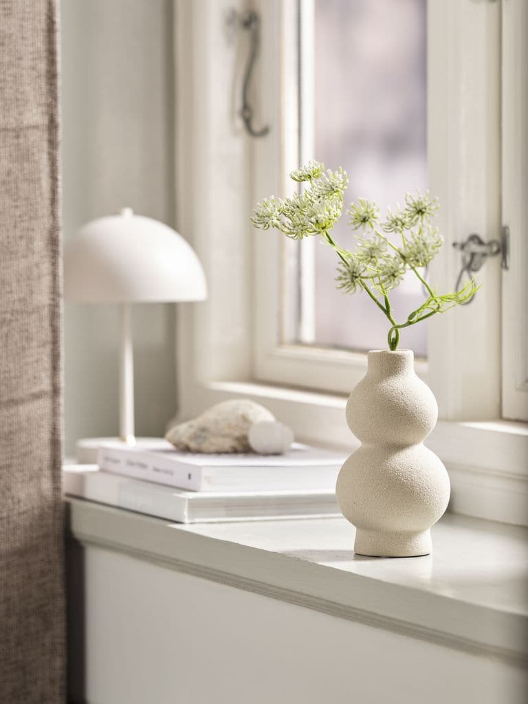 Jarrón decorativo de cerámica beige