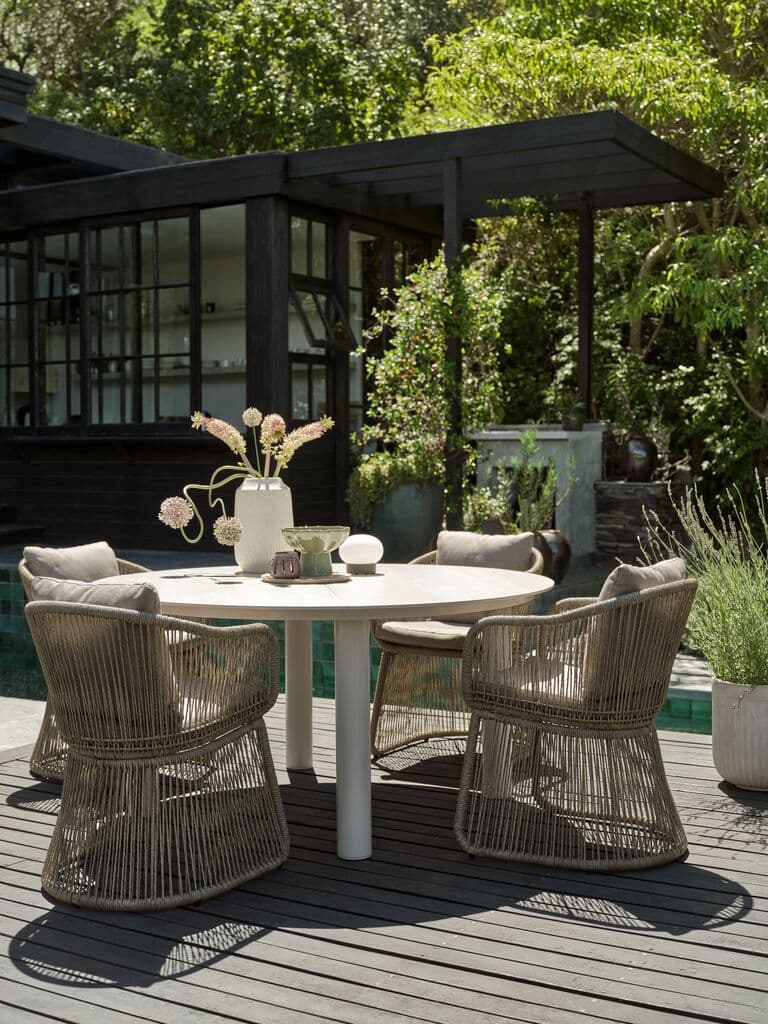 Mesa de jardín redonda SURNADAL Ø150 beis