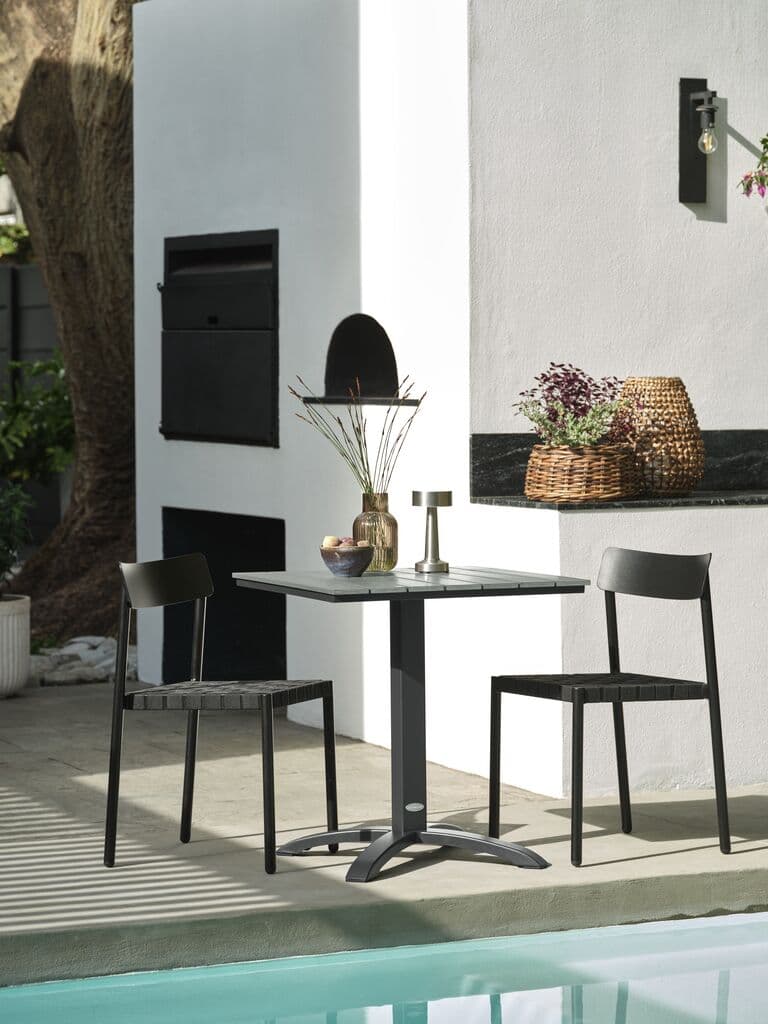 Silla apilable HAGLEBU negra