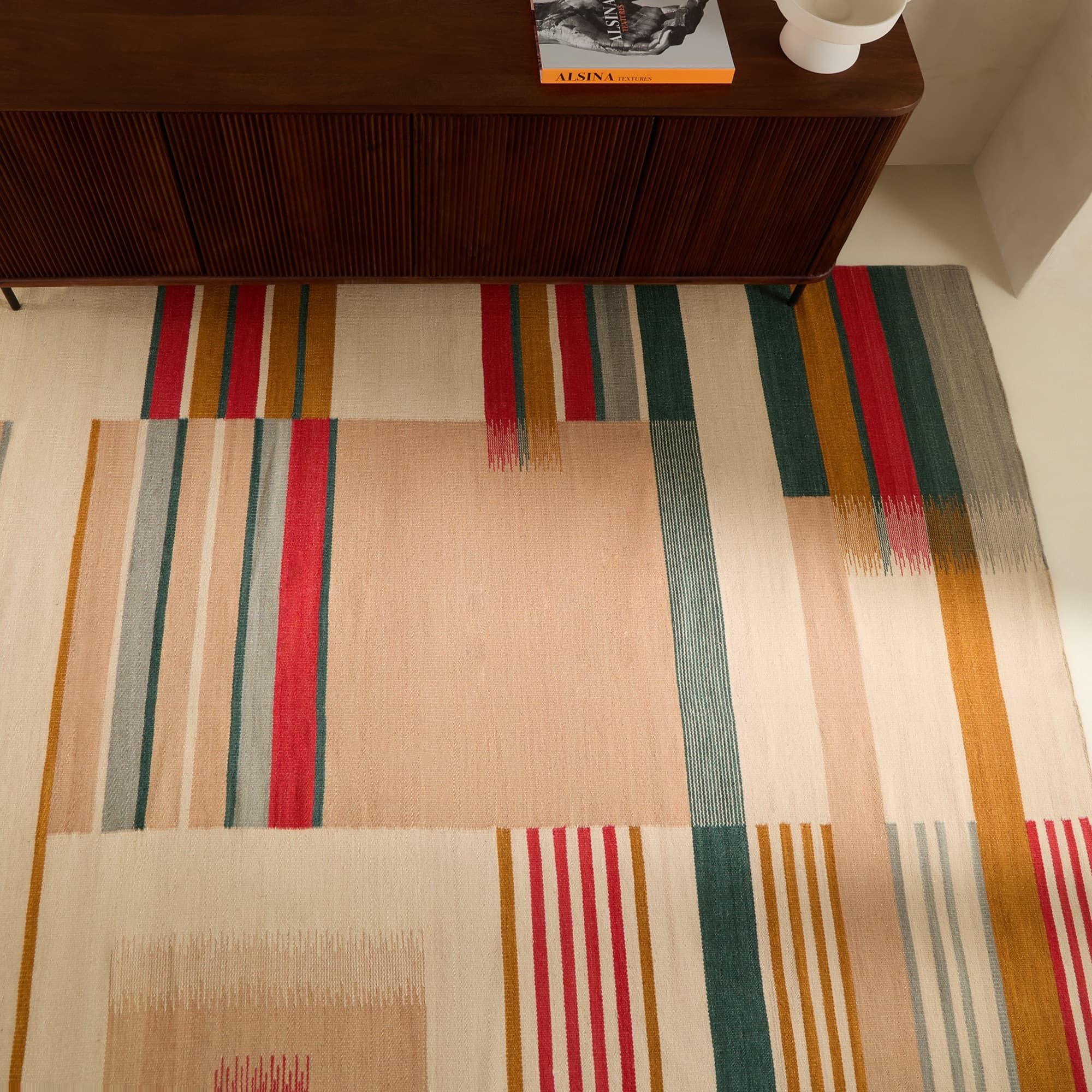 Alfombra Dhurri Iris multicolor de estilo étnico