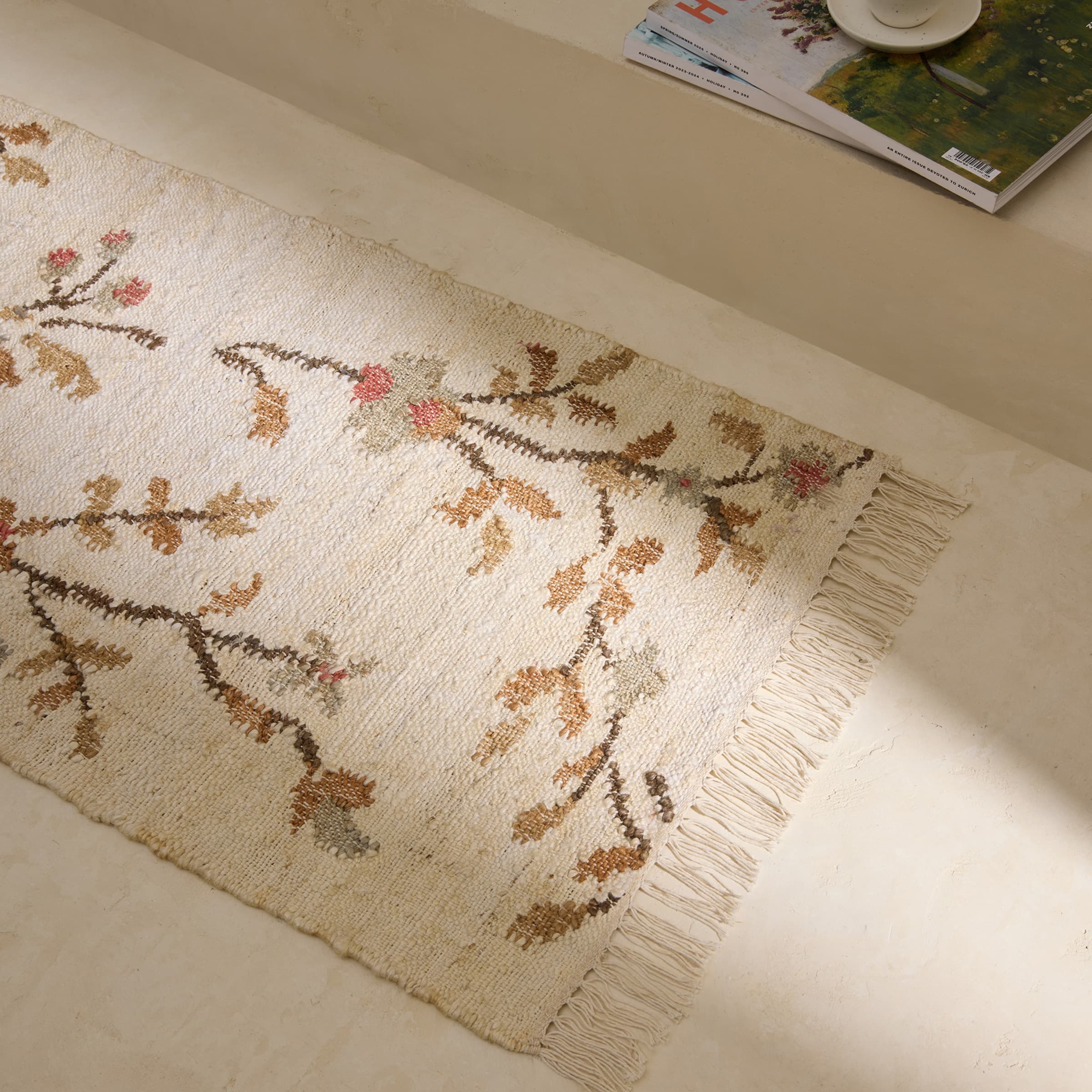Alfombra Kilim de yute Jazmine con estampado floral