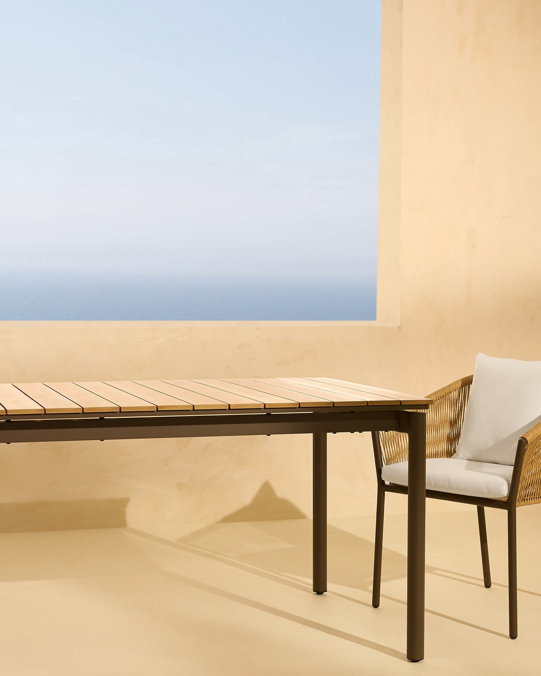 Mesa de jardín extensible Sonora de madera y metal