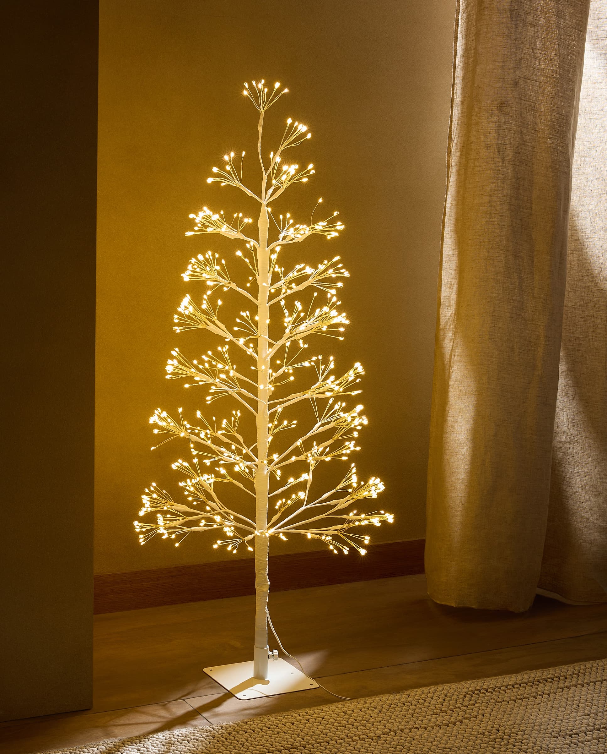 Árbol de mesa con luz LED Idre decorativo