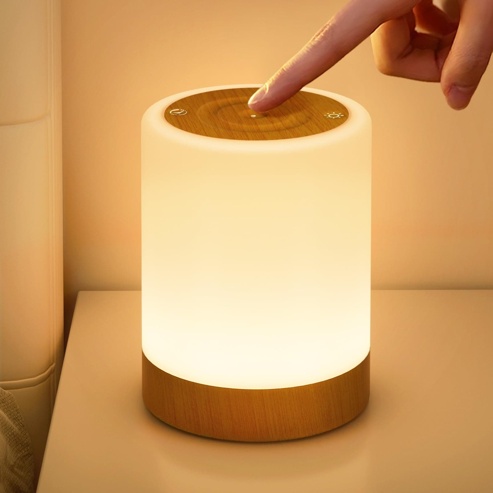 Lámpara de mesa cilíndrica con base de madera