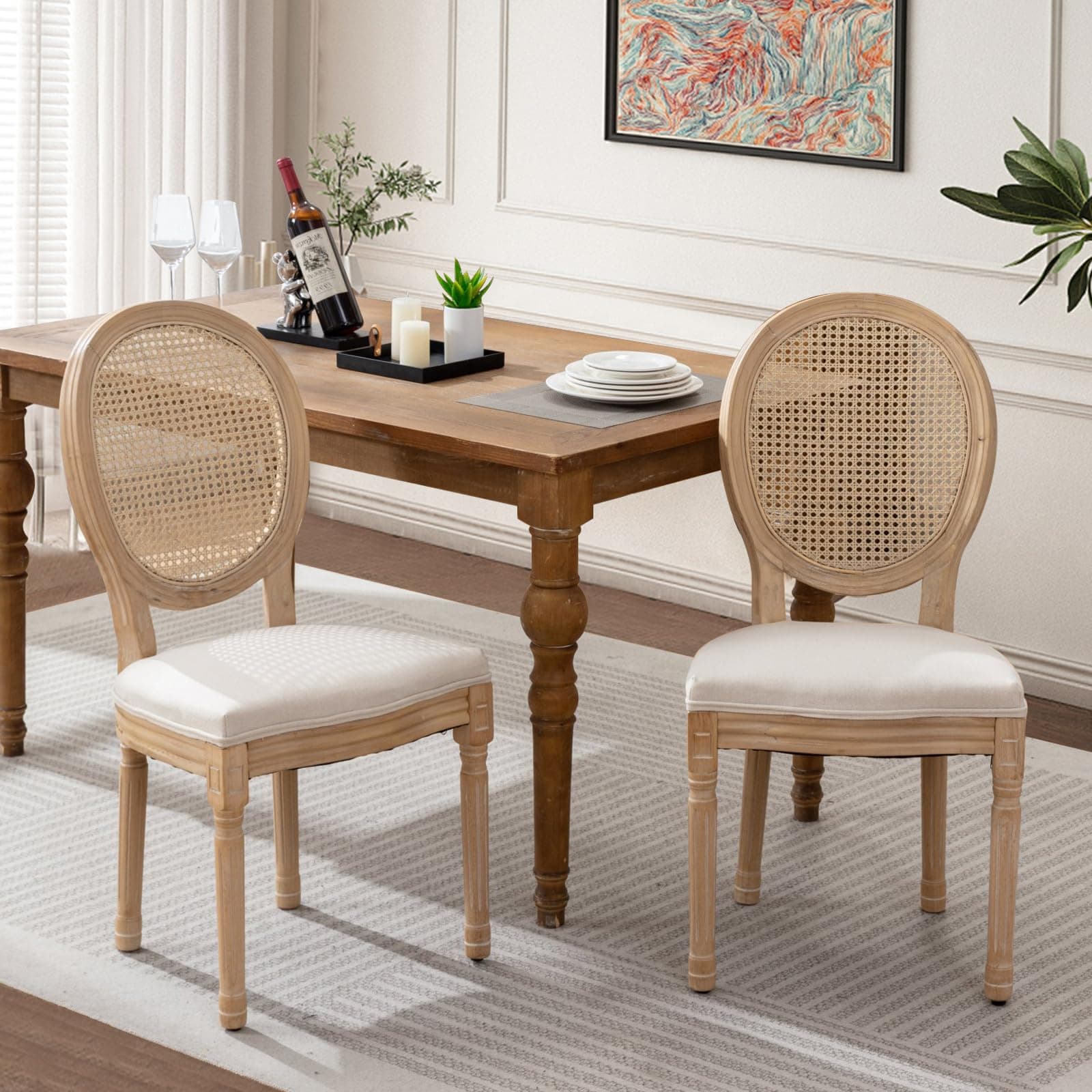 Silla de comedor de madera clara y rejilla de ratán