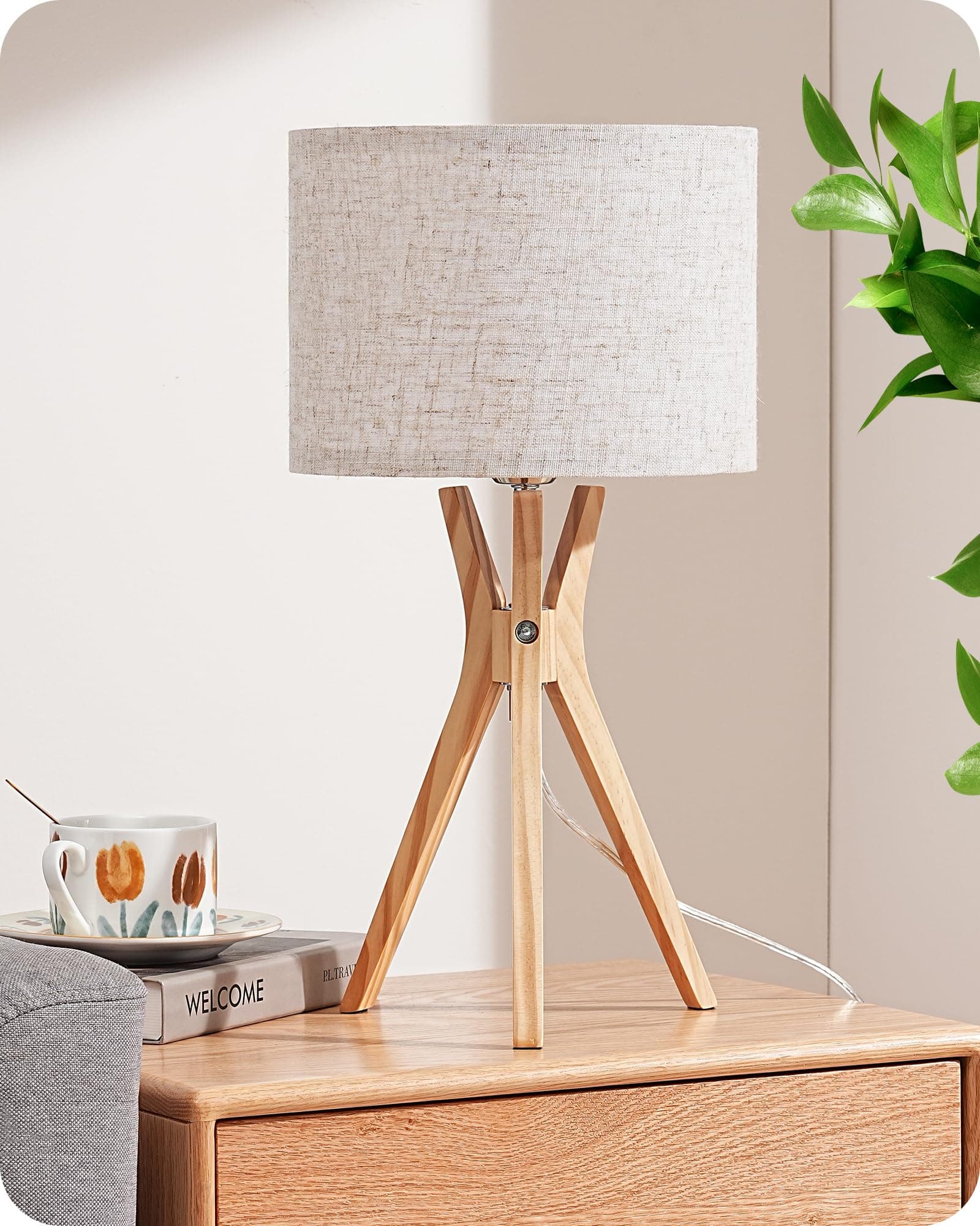 Lámpara de mesa trípode madera y pantalla beige
