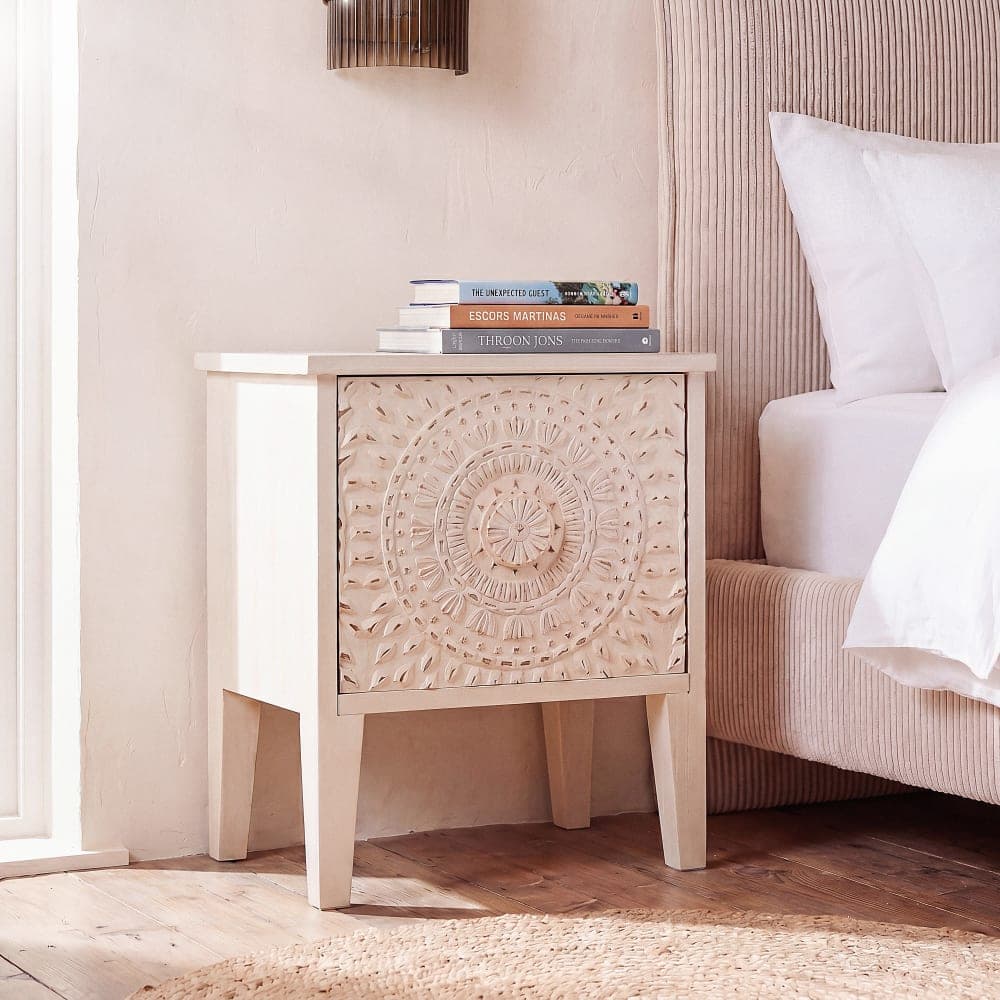 mesita de noche madera tallada, mesita de noche estilo boho