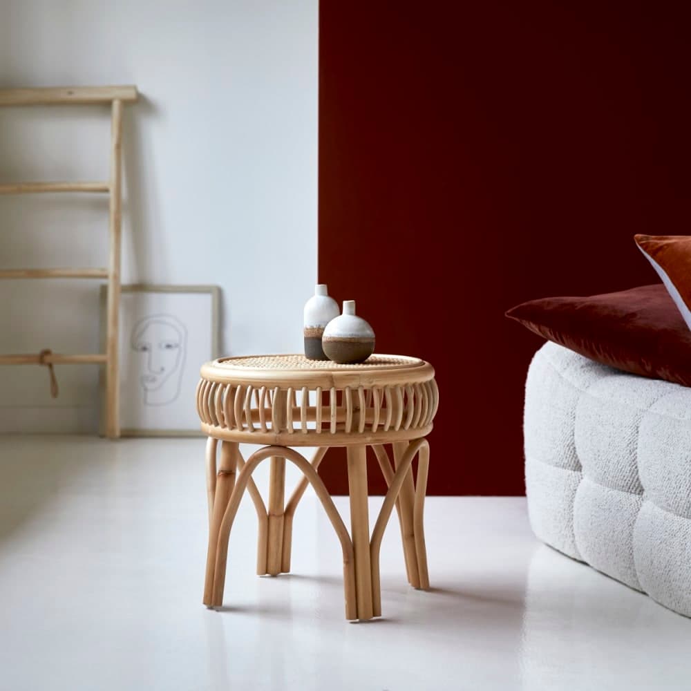 Mesa auxiliar de ratán natural
