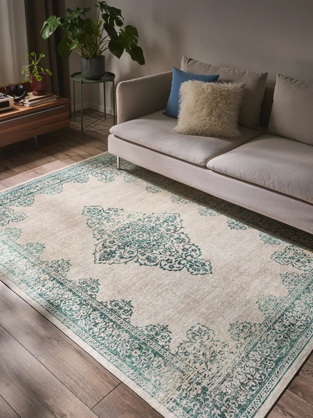 Alfombra rectangular turquesa con estampado clásico 120x170