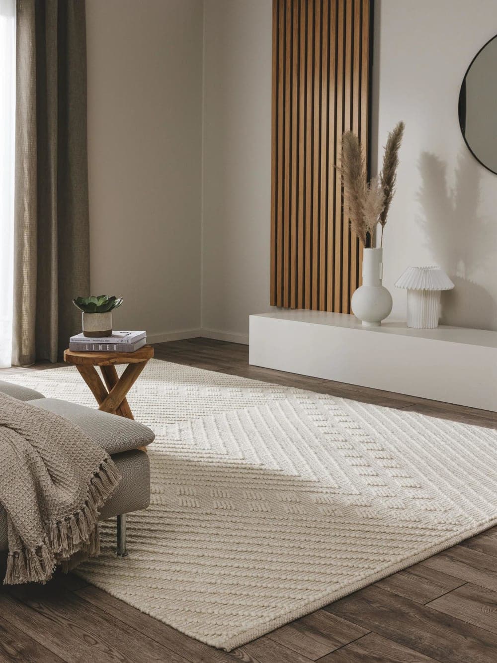 Alfombra crema rectangular de tejido texturizado