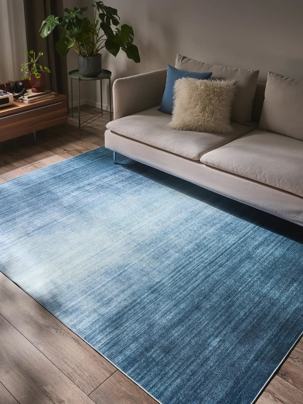 Alfombra azul rectangular de estilo moderno