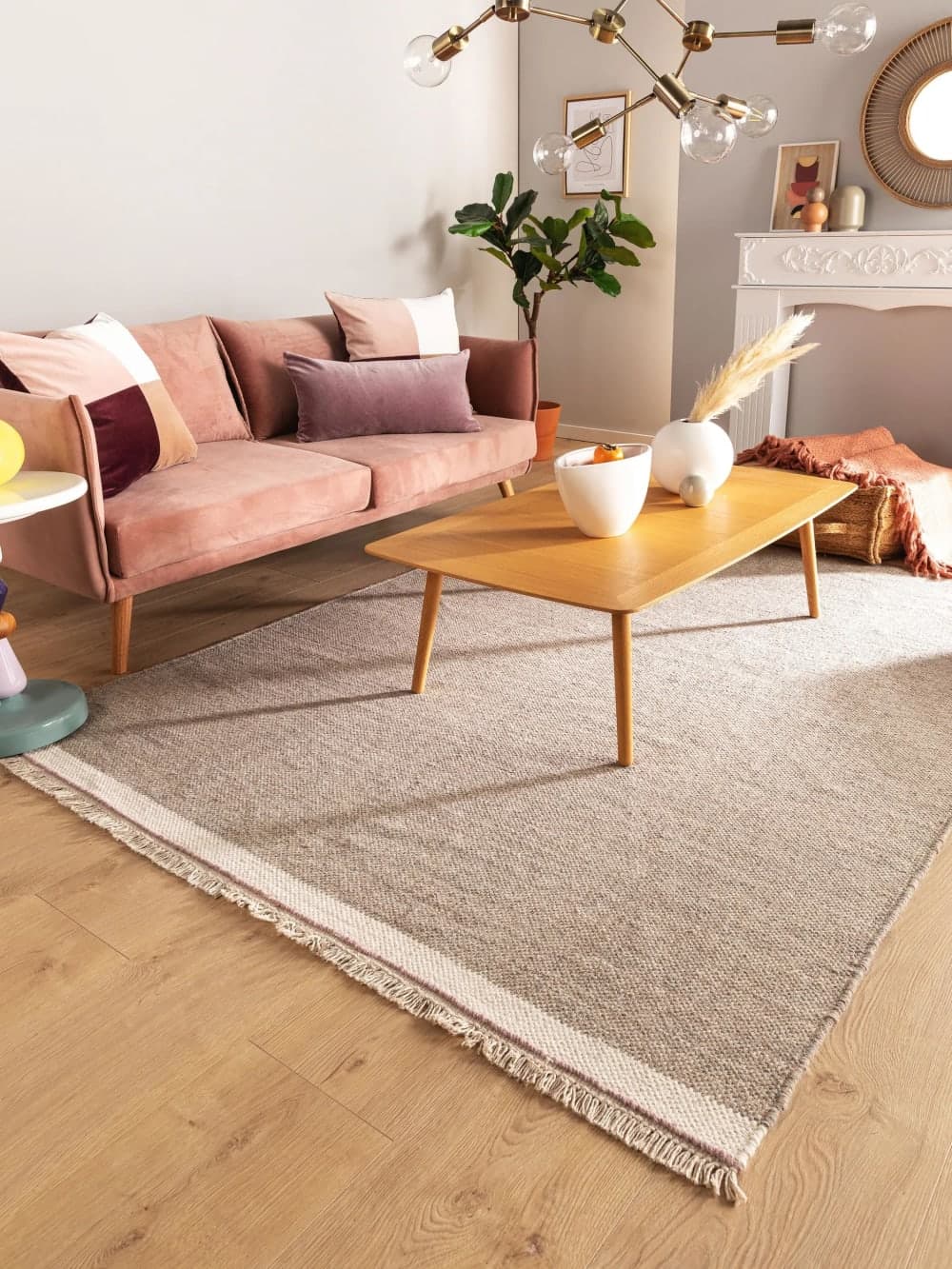 Alfombra de lana gris con flecos 120x170