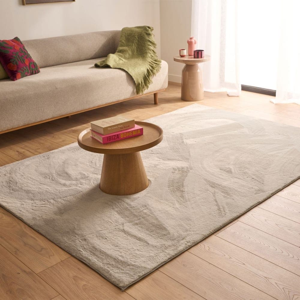 Alfombra de salón gris de pelo corto