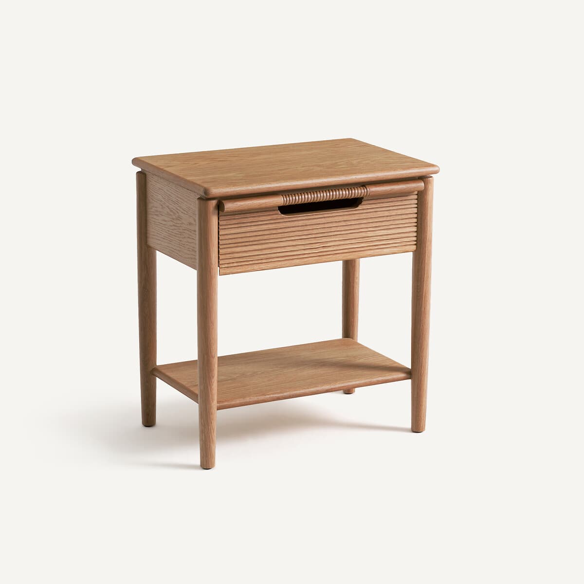 Mesita de noche de madera clara con cajón