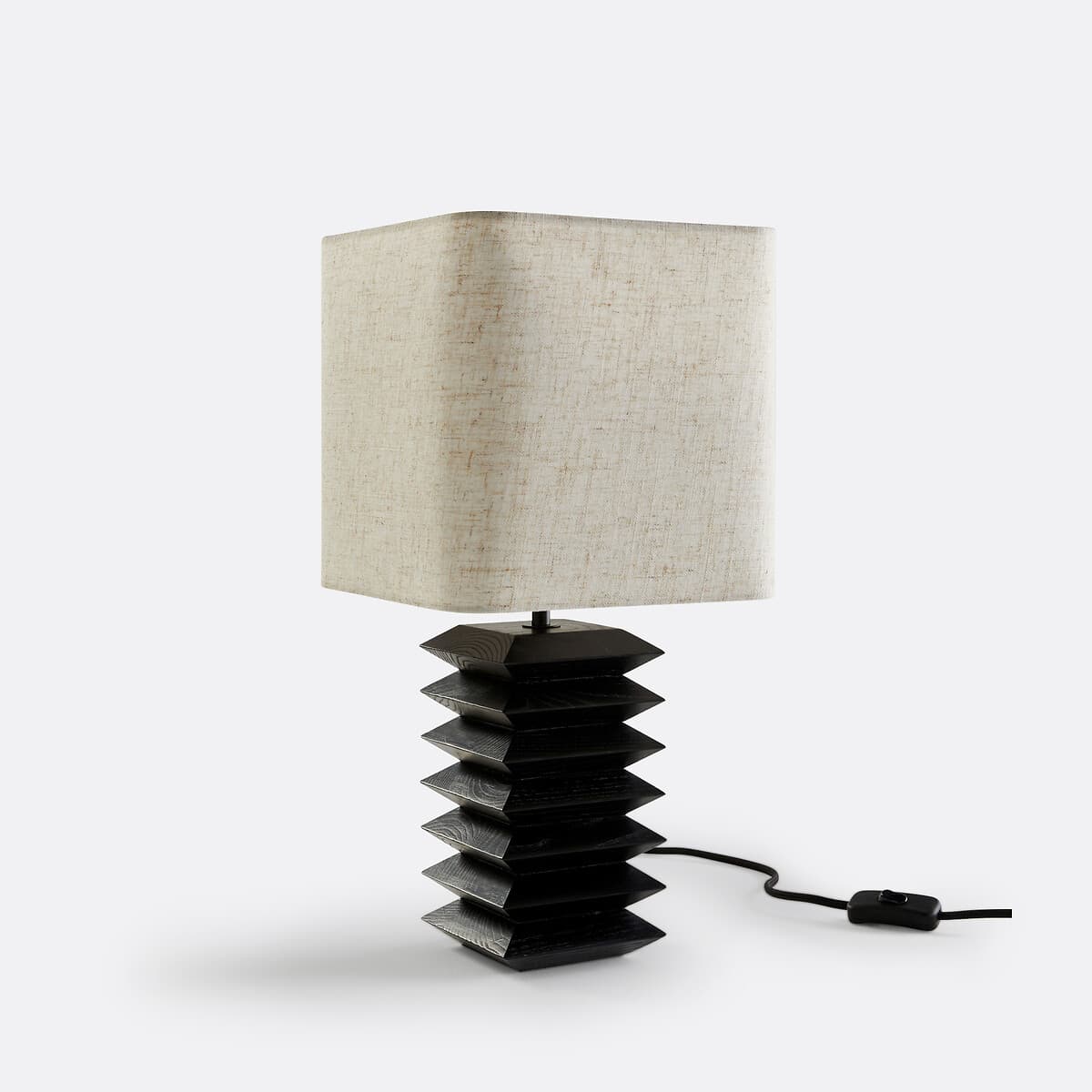 Lámpara de mesa de madera negra y pantalla beige