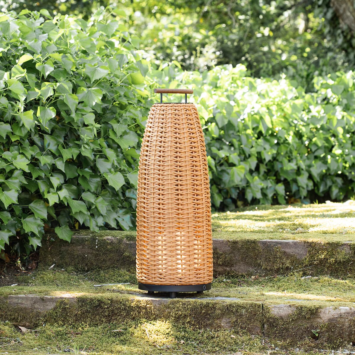 lámpara exterior ratán, lámpara pie jardín