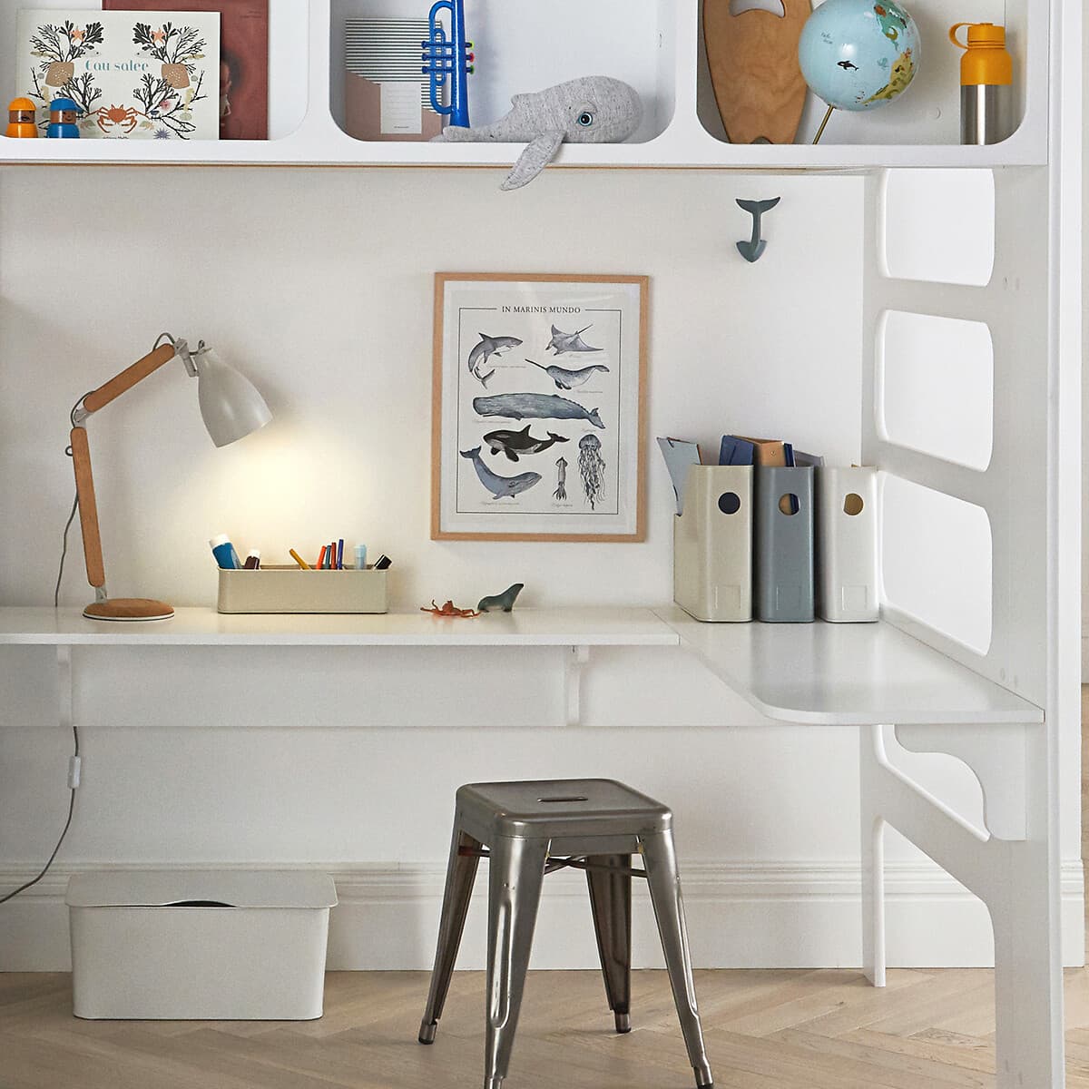 taburete metalico gris, taburete estilo industrial