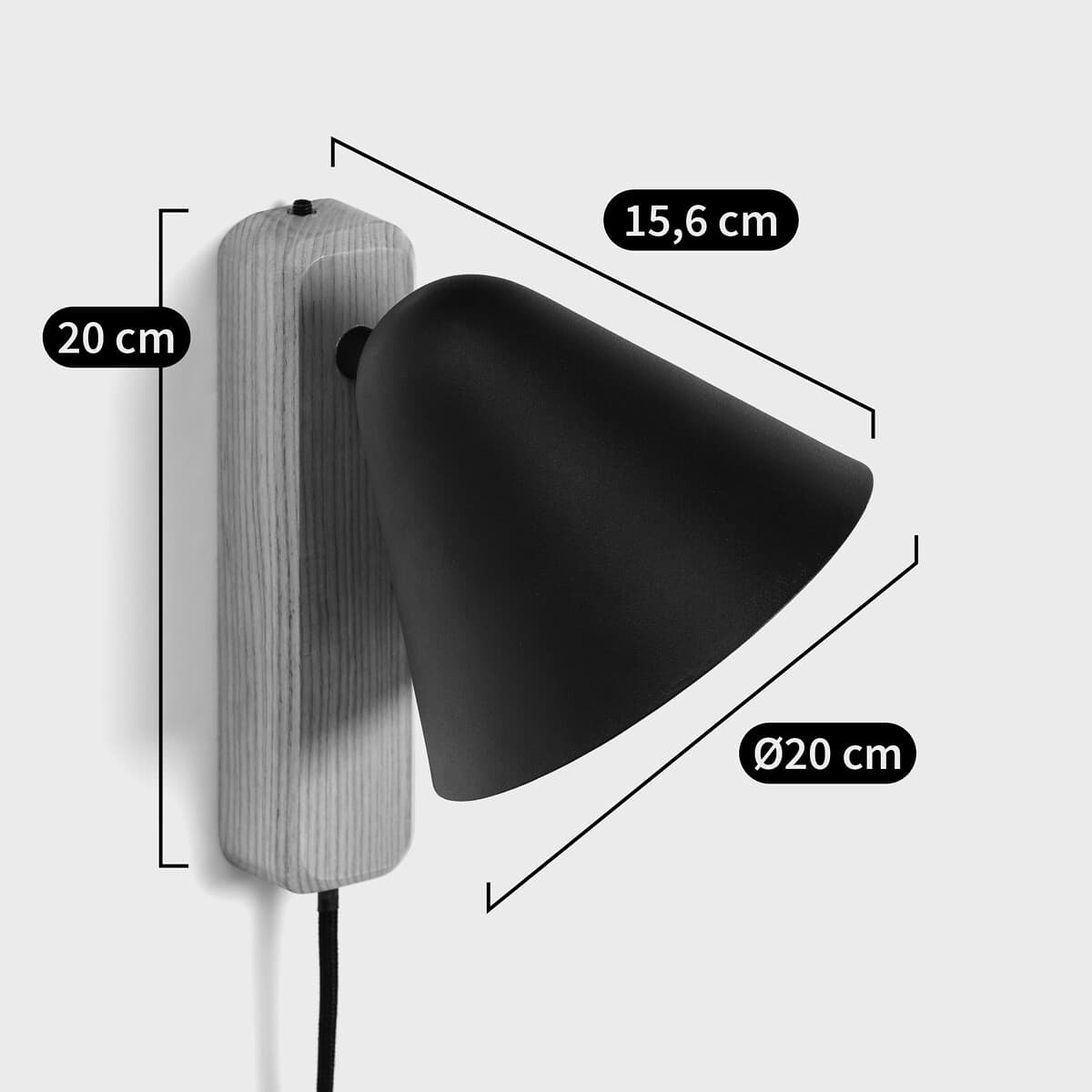 Aplique de pared con pantalla cónica negra y base de madera clara