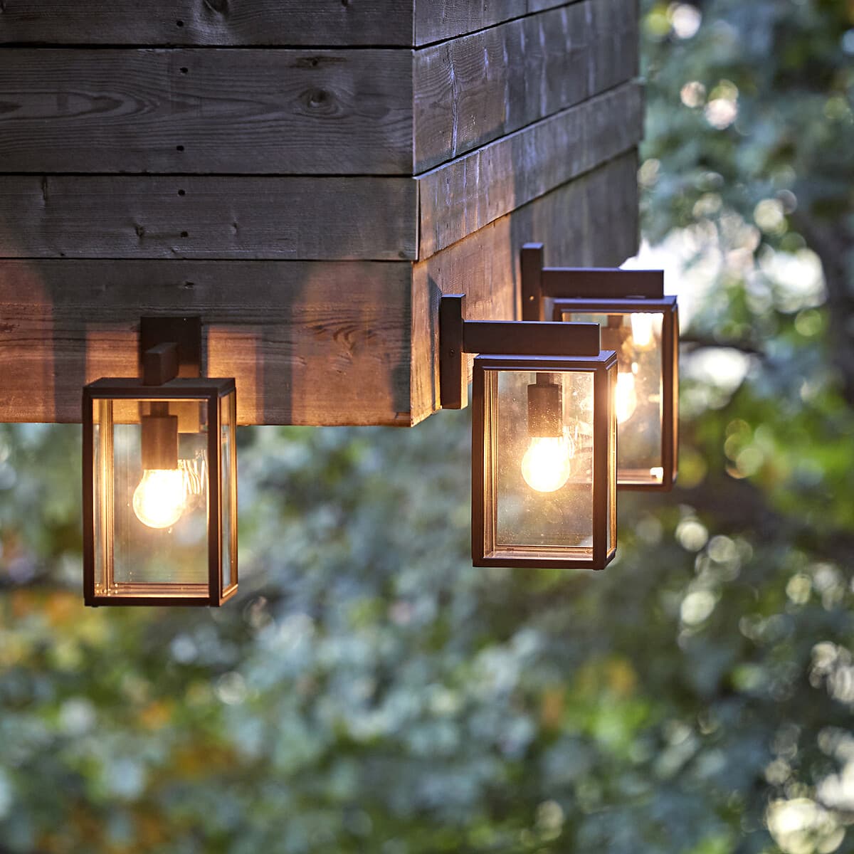 Aplique de pared exterior negro con bombilla Edison