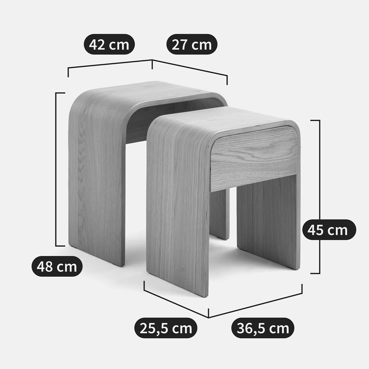 Juego de mesas nido de madera clara