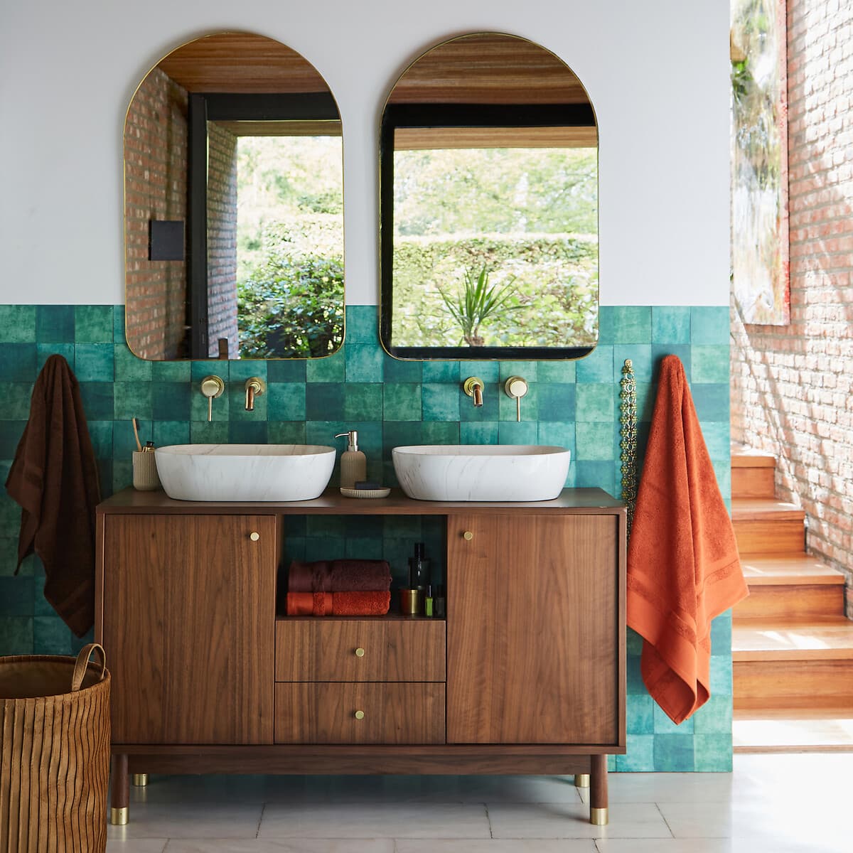 mueble baño madera nogal, aparador lavabo encimera mármol