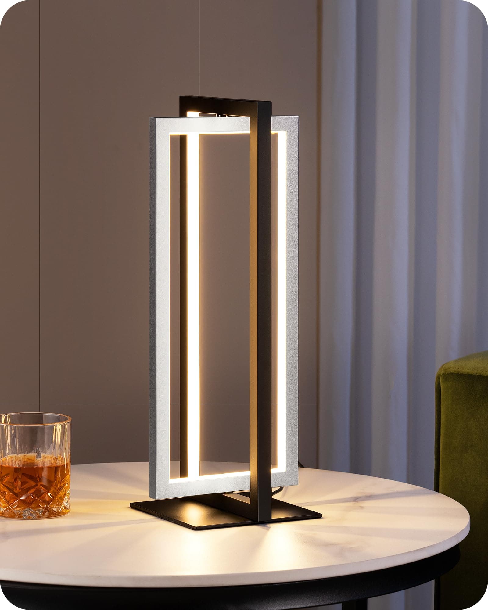 Lámpara de mesa LED minimalista blanca y negra